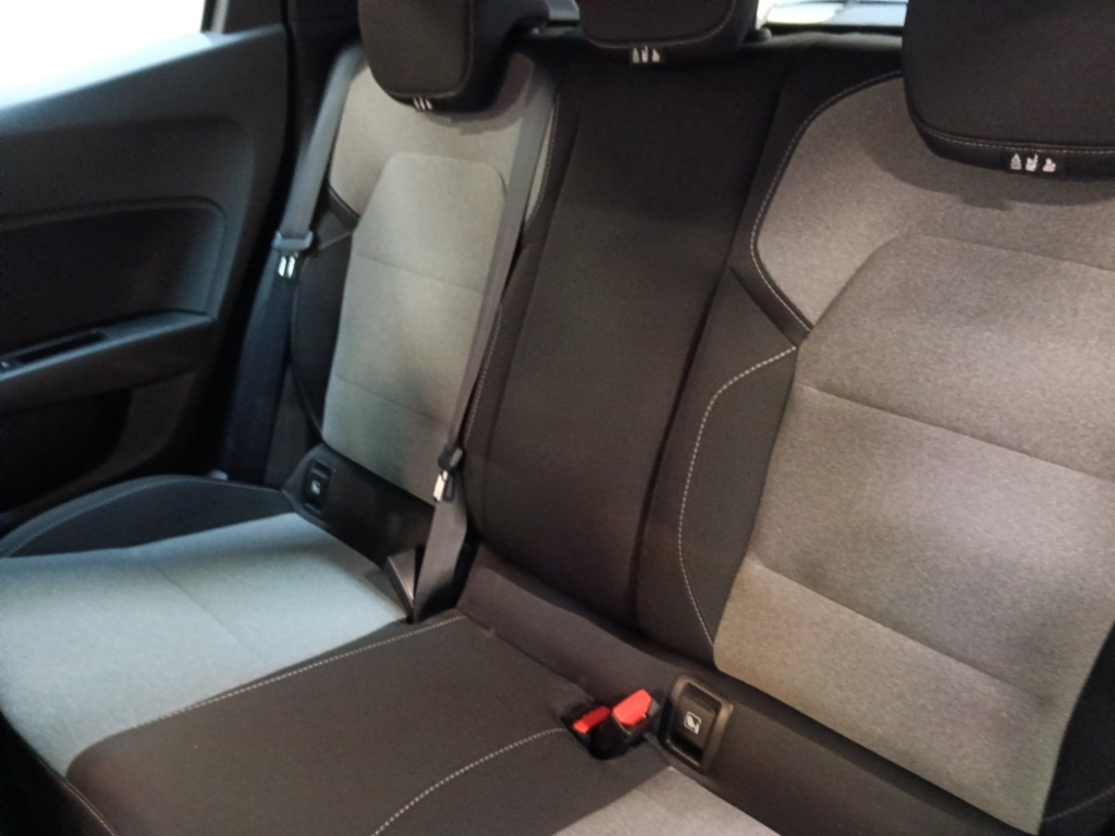 72459_p51 - RENAULT - CLIO - 2025 - photo 16