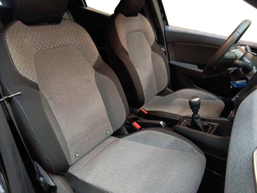 72459_p51 - RENAULT - CLIO - 2025 - photo 17