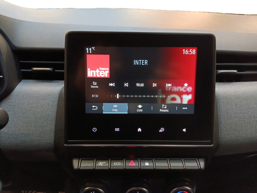 72489_p51 - RENAULT - CLIO - 2025 - photo 17