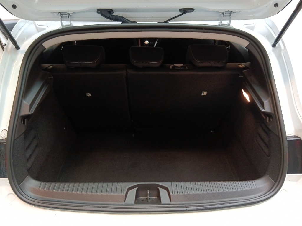 72549_p51 - RENAULT - CLIO - 2025 - photo 19