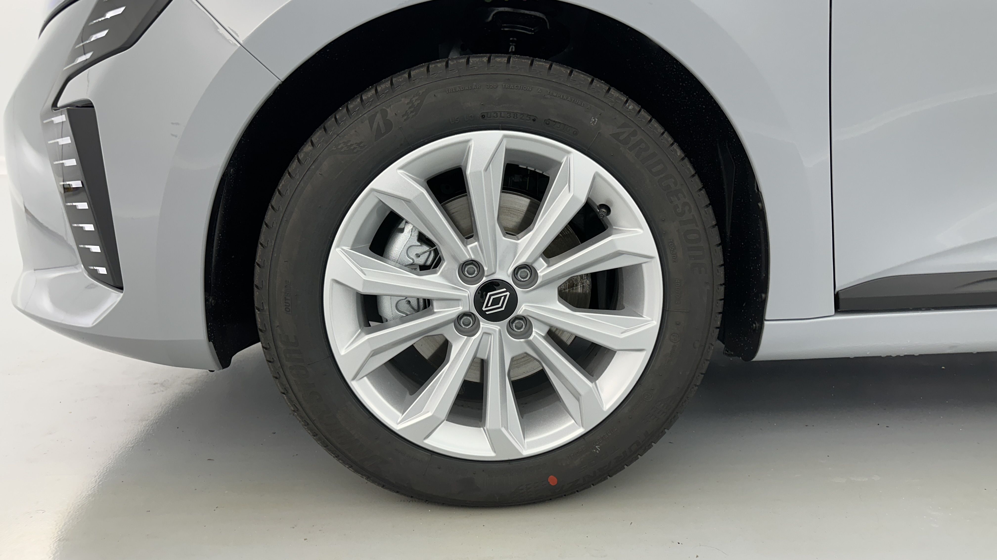 GLI00010431_p53 - RENAULT - CLIO - 2025 - photo 12