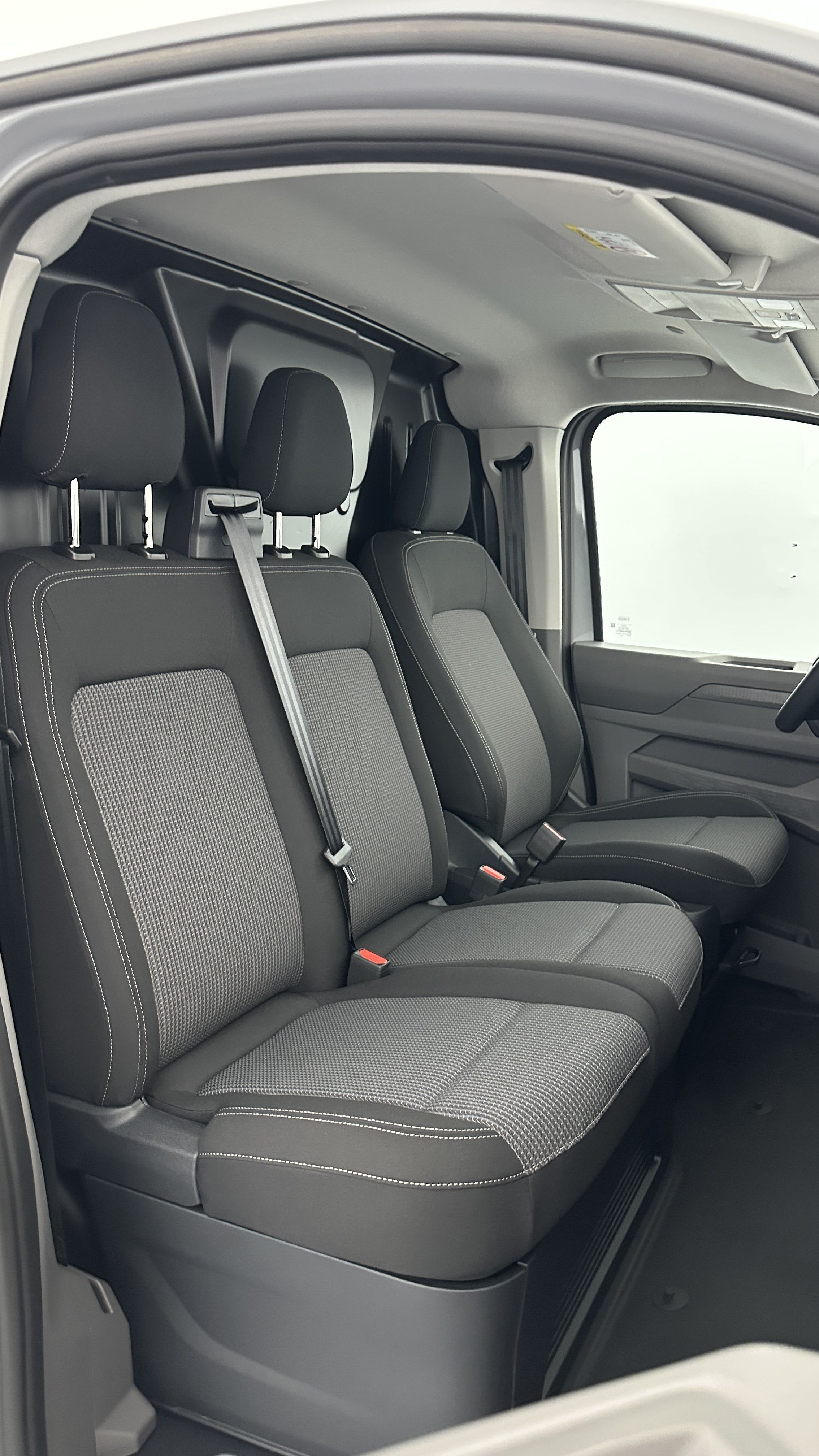 GLI00007682_p53 - VOLKSWAGEN - TRANSPORTER - 2025 - photo 13