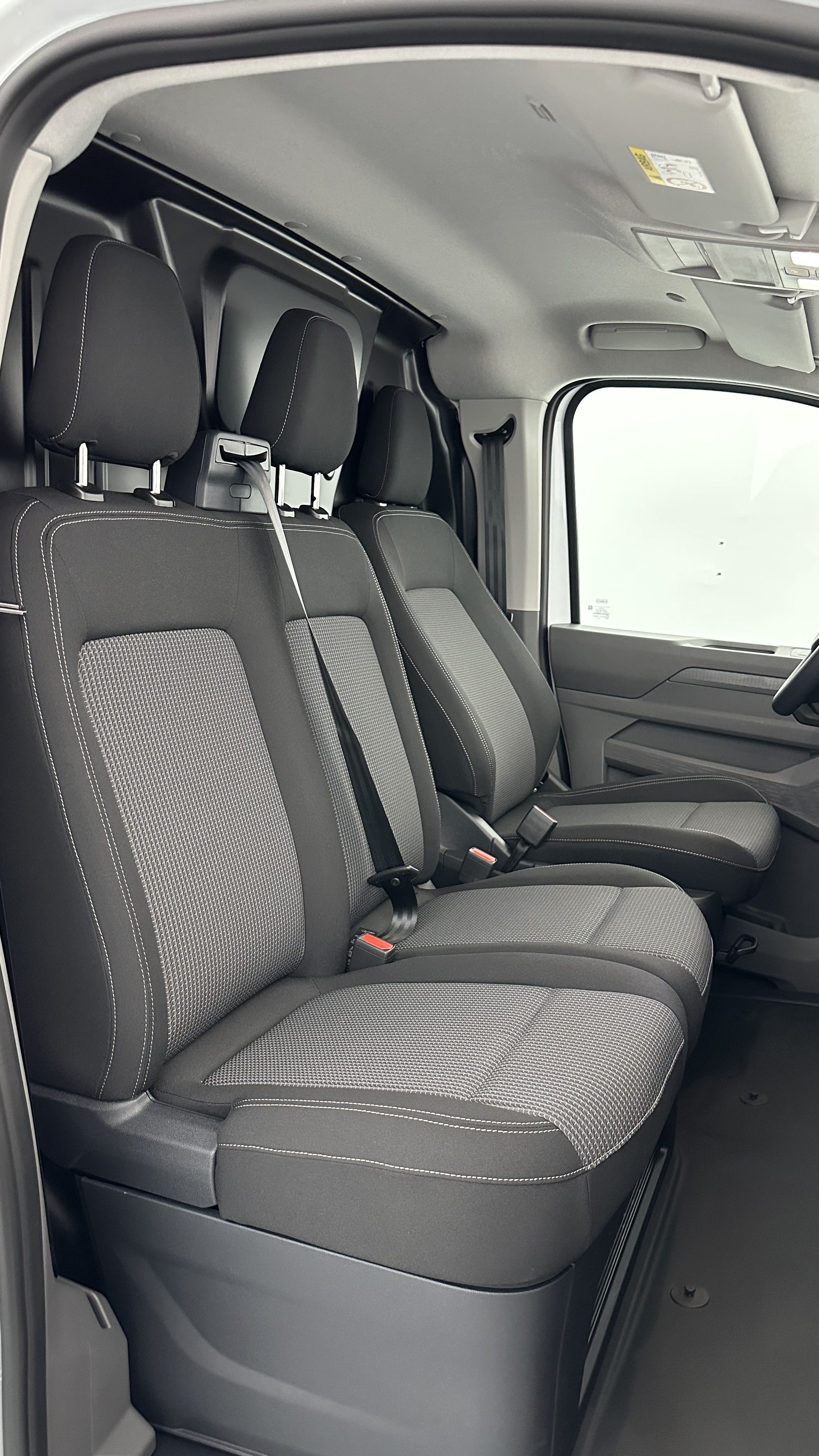 GLI00007680_p53 - VOLKSWAGEN - TRANSPORTER - 2025 - photo 13