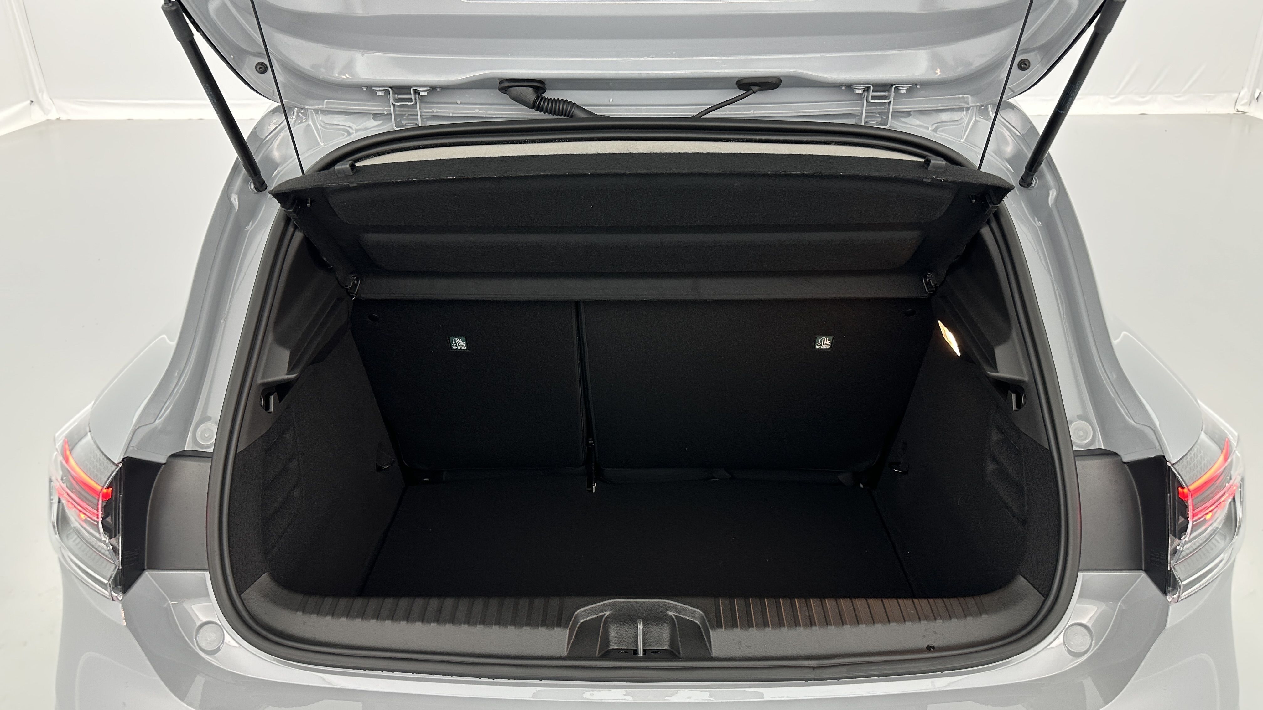 GLI00010437_p53 - RENAULT - CLIO - 2025 - photo 10