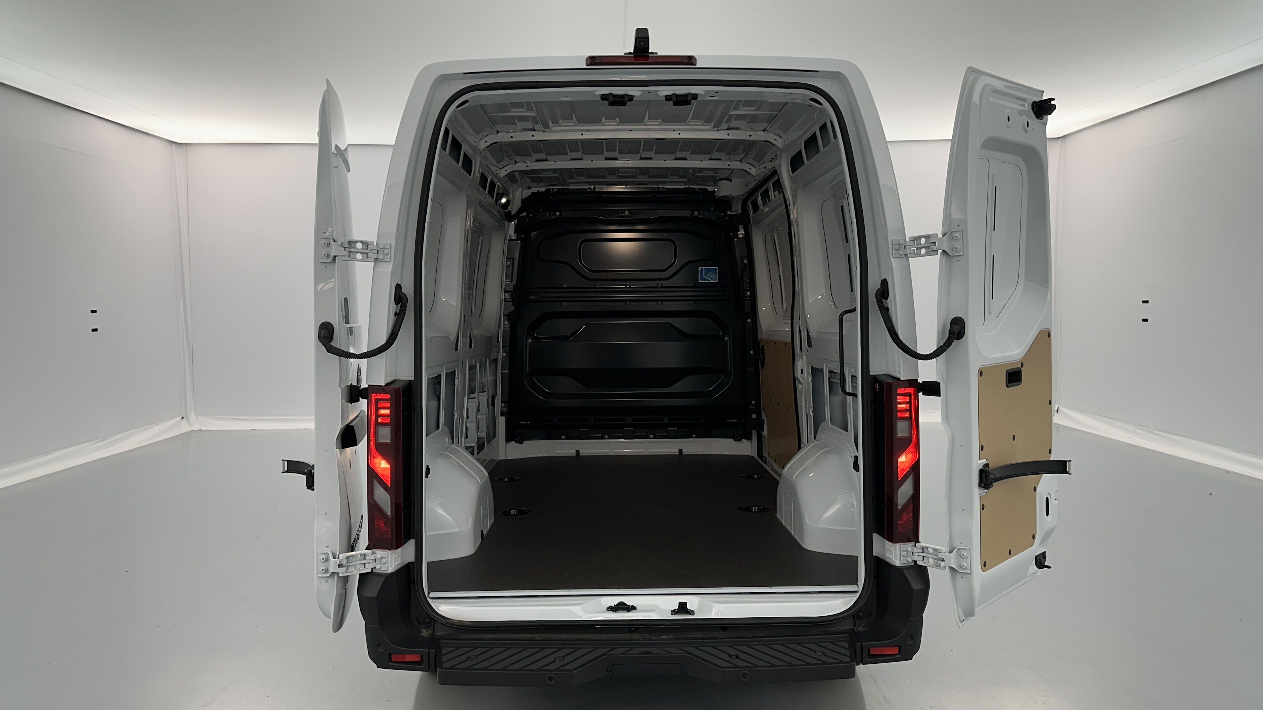 GLI00011054_p53 - NISSAN - INTERSTAR - 2025 - photo 9