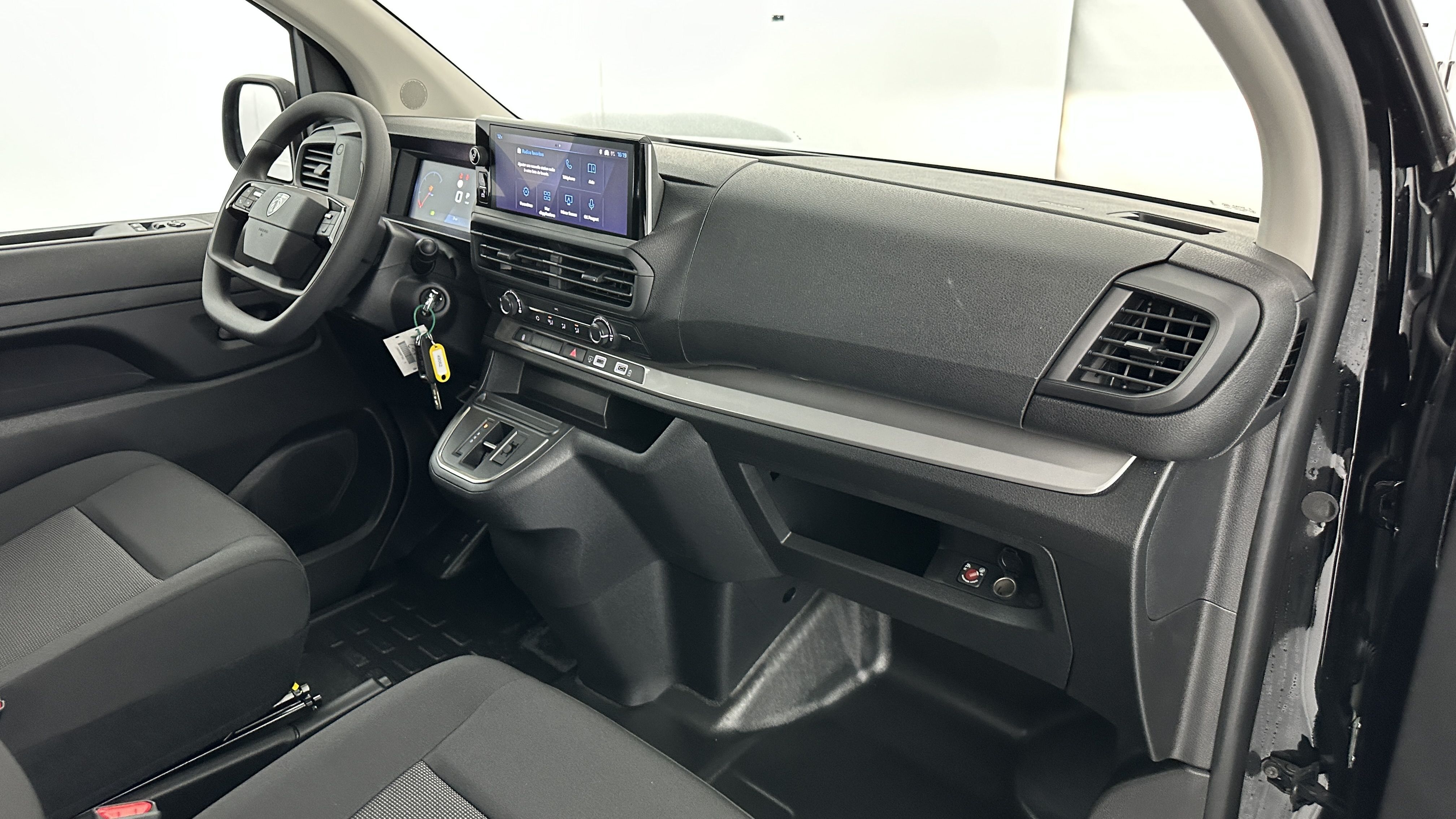 GLI00010632_p53 - PEUGEOT - EXPERT CA - 2025 - photo 7