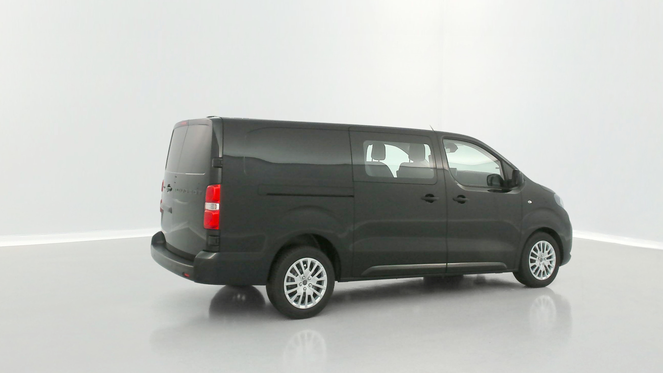 GLI00010632_p53 - PEUGEOT - EXPERT CA - 2025 - photo 22