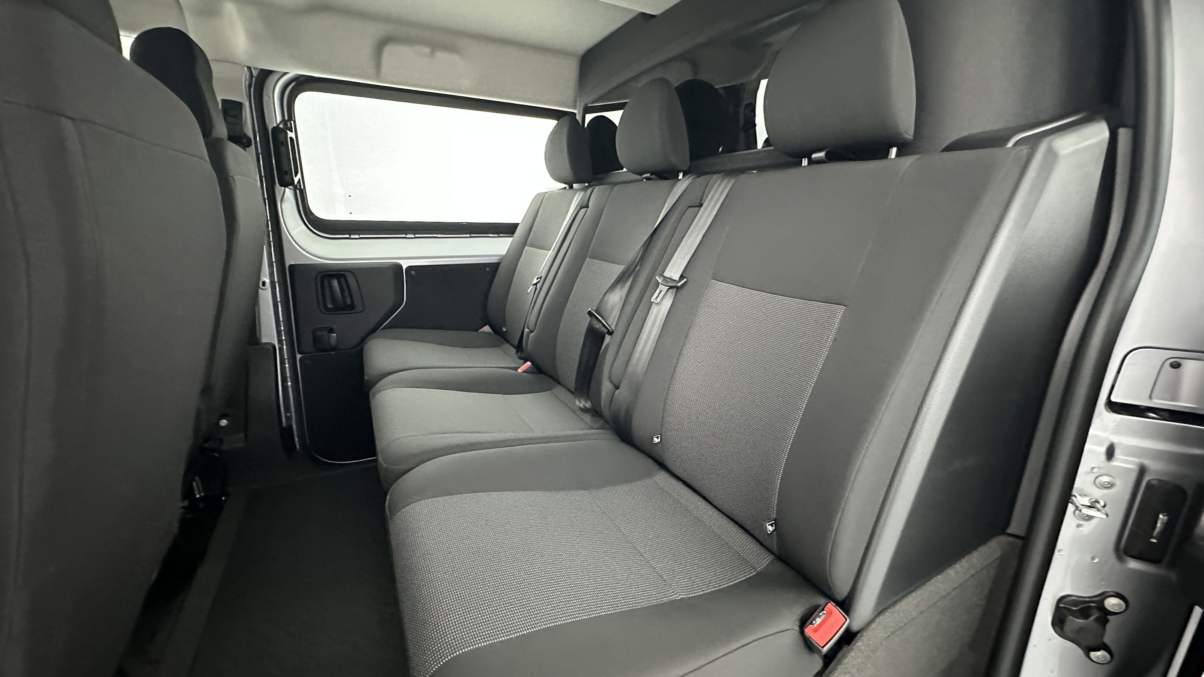 GLI00010624_p53 - PEUGEOT - EXPERT CA - 2025 - photo 8