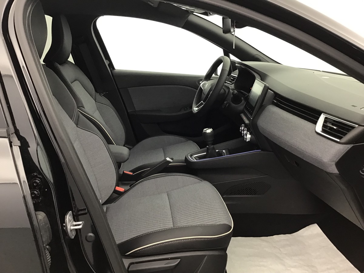 N201134_p3 - RENAULT - CLIO 5 - 2024 - photo 6