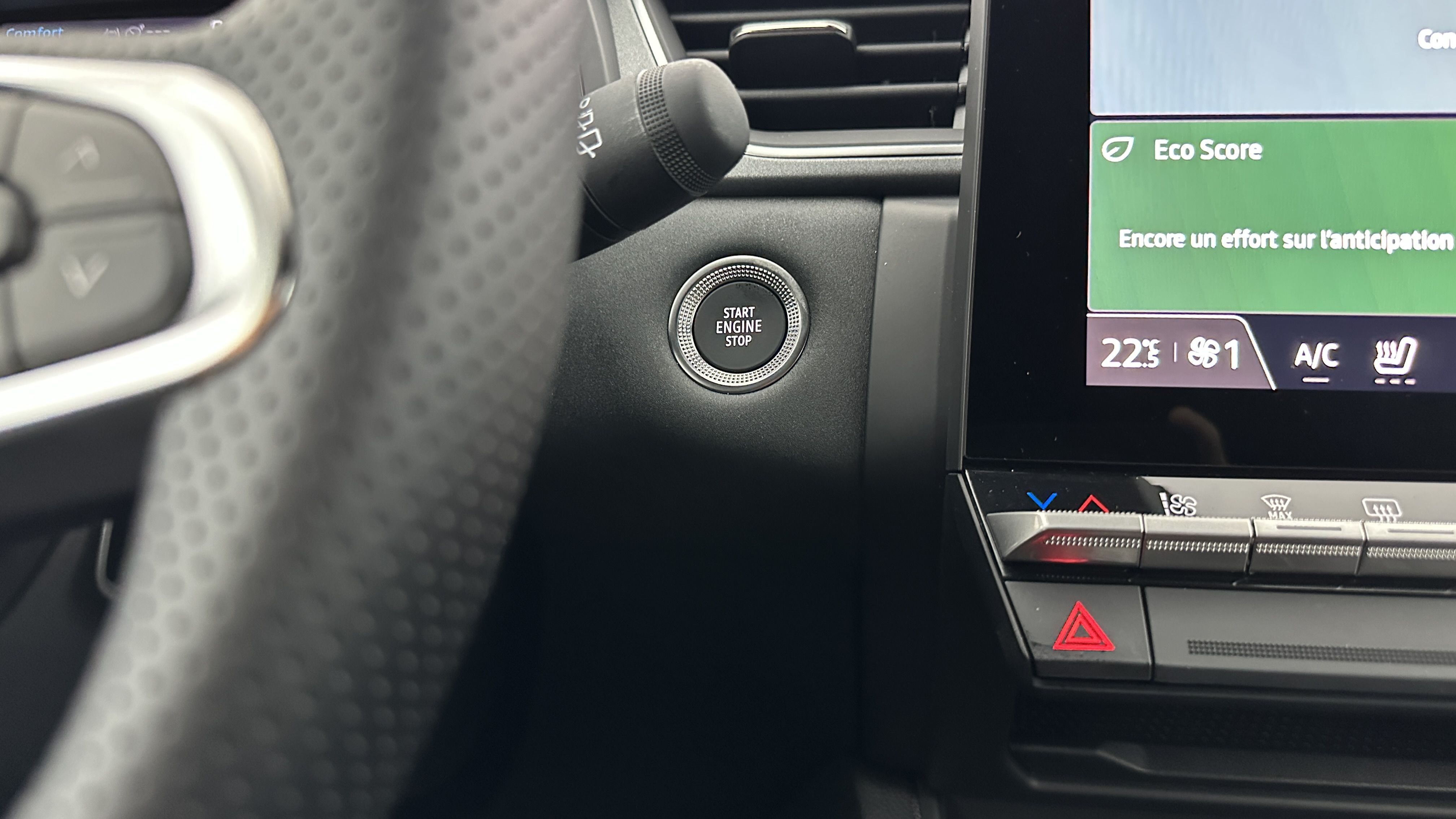 GLI00009838_p53 - RENAULT - CAPTUR - 2025 - photo 22