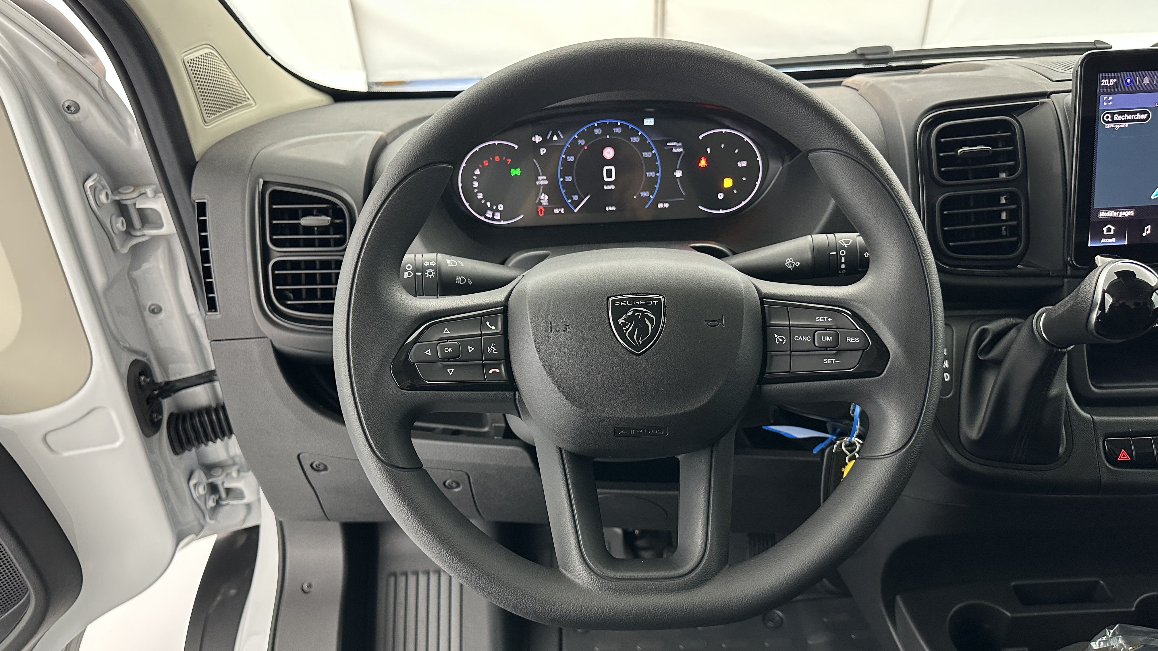 GLI00023501_p53 - PEUGEOT - BOXER - 2025 - photo 11