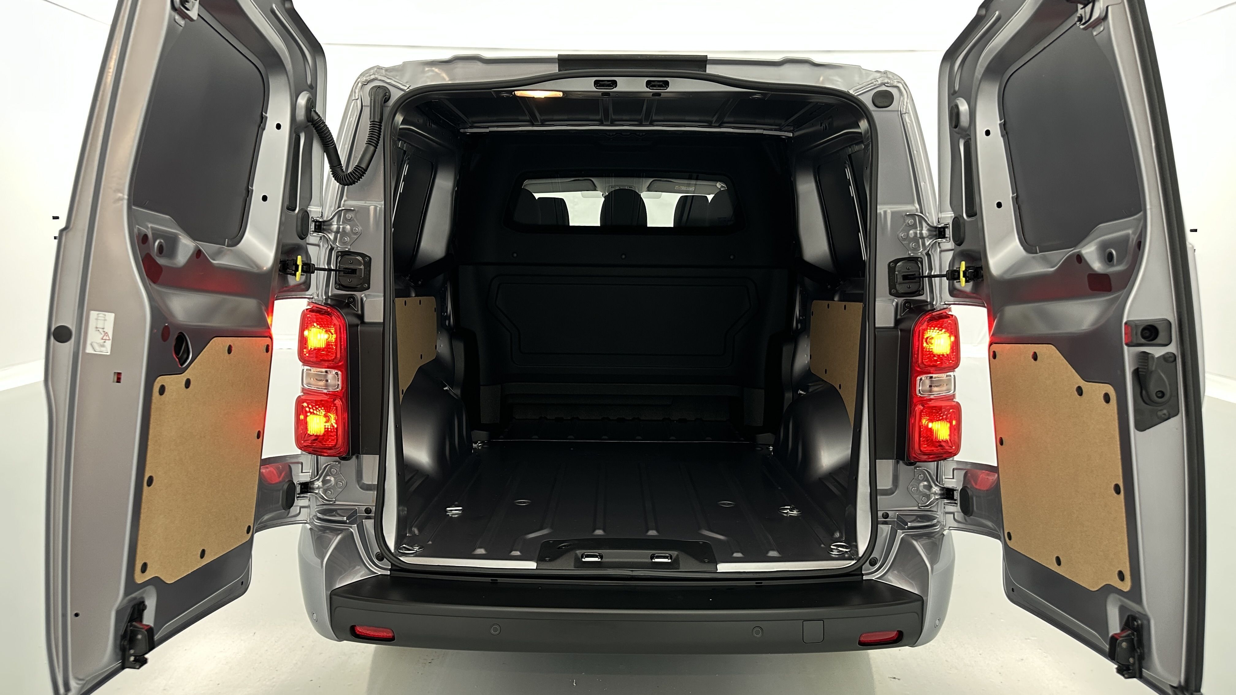 GLI00023154_p53 - PEUGEOT - EXPERT CA - 2025 - photo 9