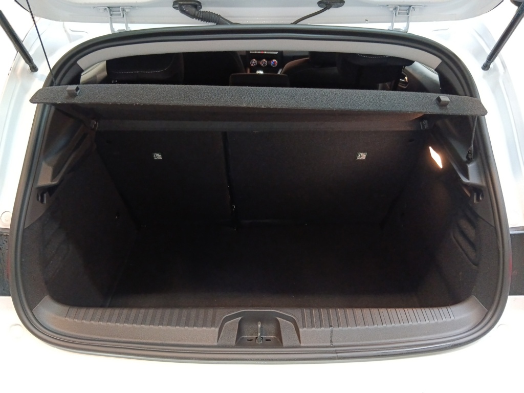 72556_p51 - RENAULT - CLIO - 2025 - photo 19