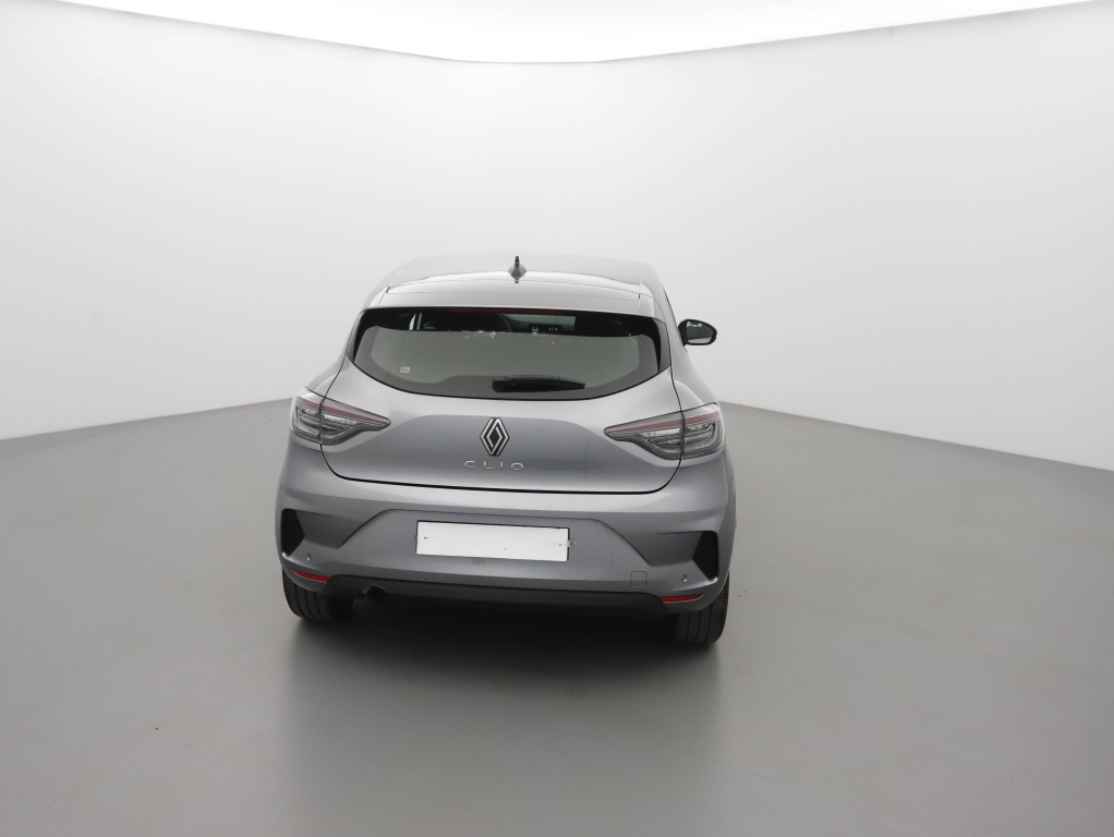 72417_p51 - RENAULT - CLIO - 2025 - photo 4