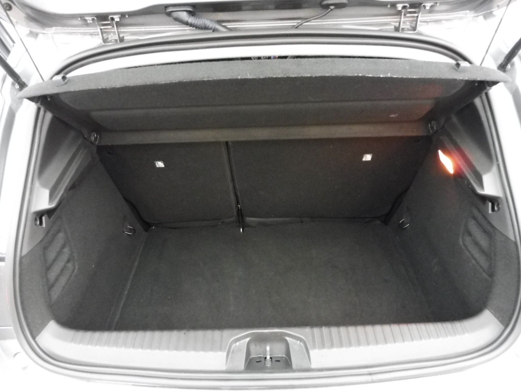 72511_p51 - RENAULT - CLIO - 2025 - photo 9