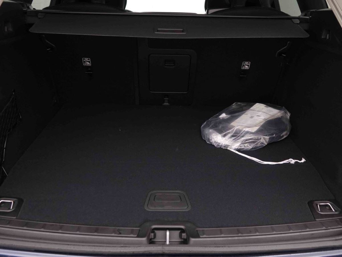 379930_p2 - VOLVO - XC 60 - 2026 - photo 4