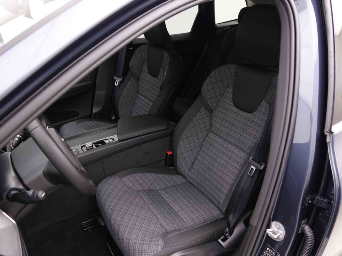 379930_p2 - VOLVO - XC 60 - 2026 - photo 7