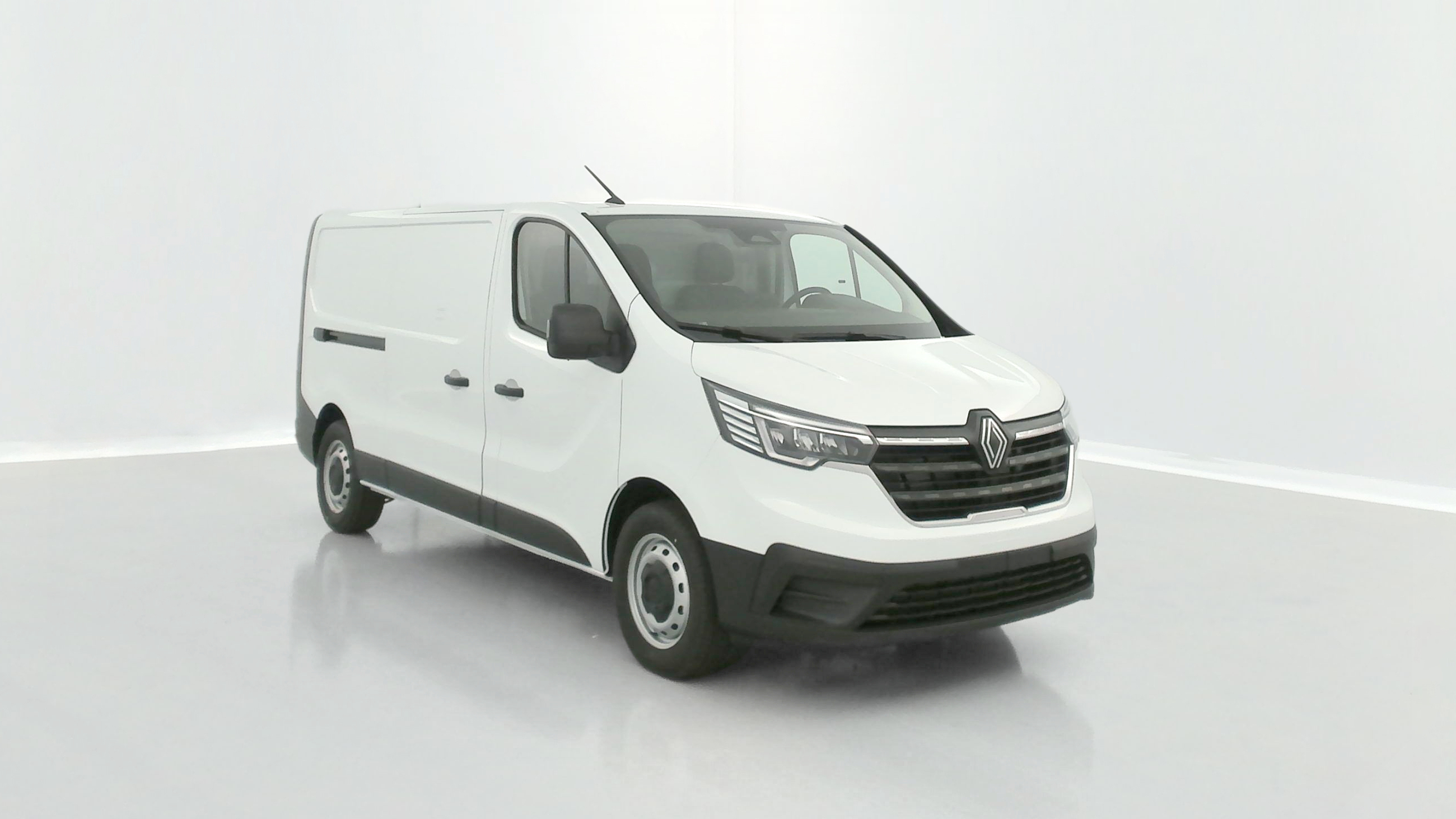 GLI00026307_p53 - RENAULT - TRAFIC - 2025 - photo 1