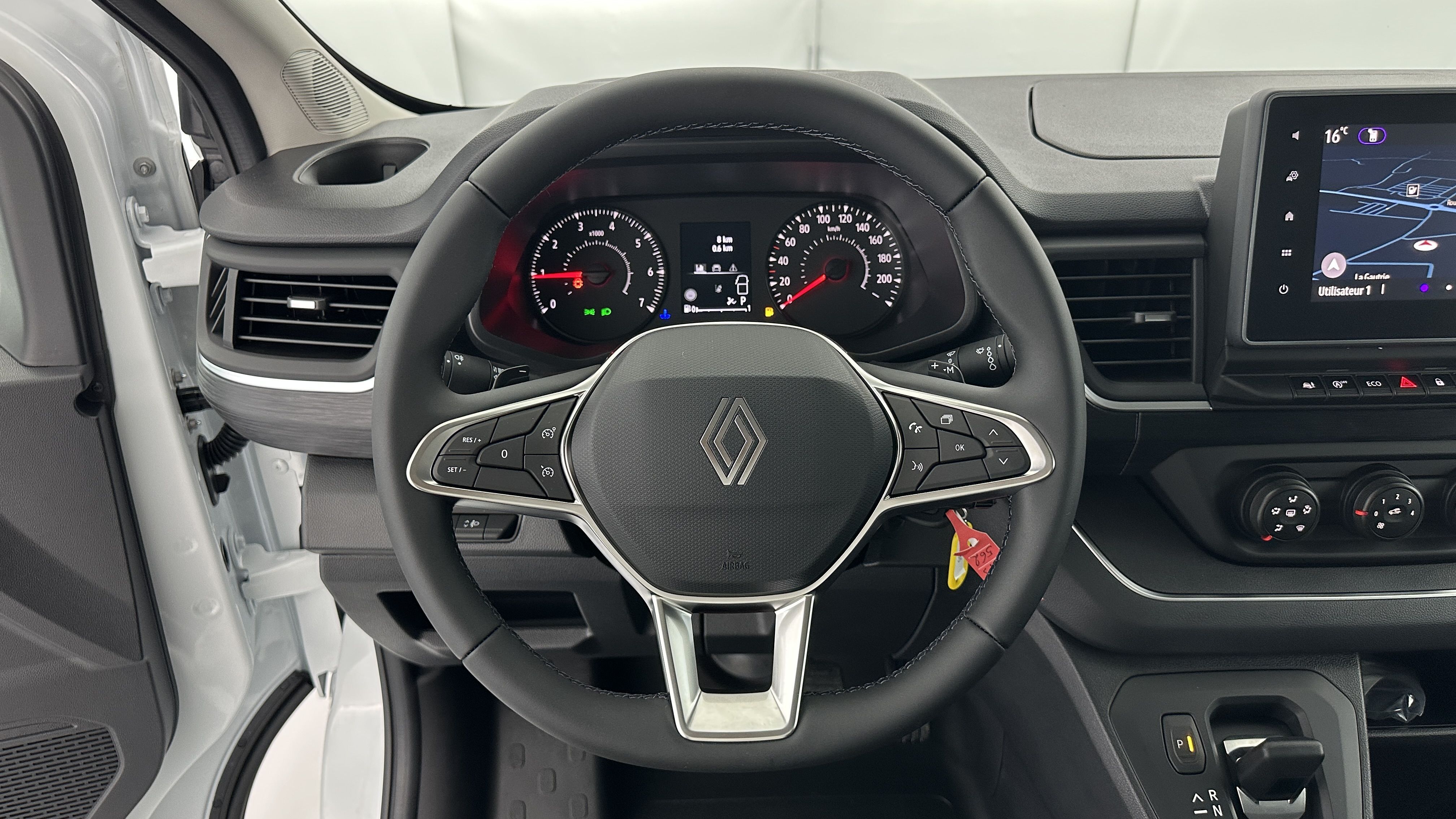 GLI00026307_p53 - RENAULT - TRAFIC - 2025 - photo 12