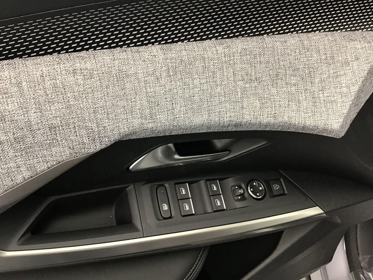 380978_p2 - PEUGEOT - 5008 - 2026 - photo 9