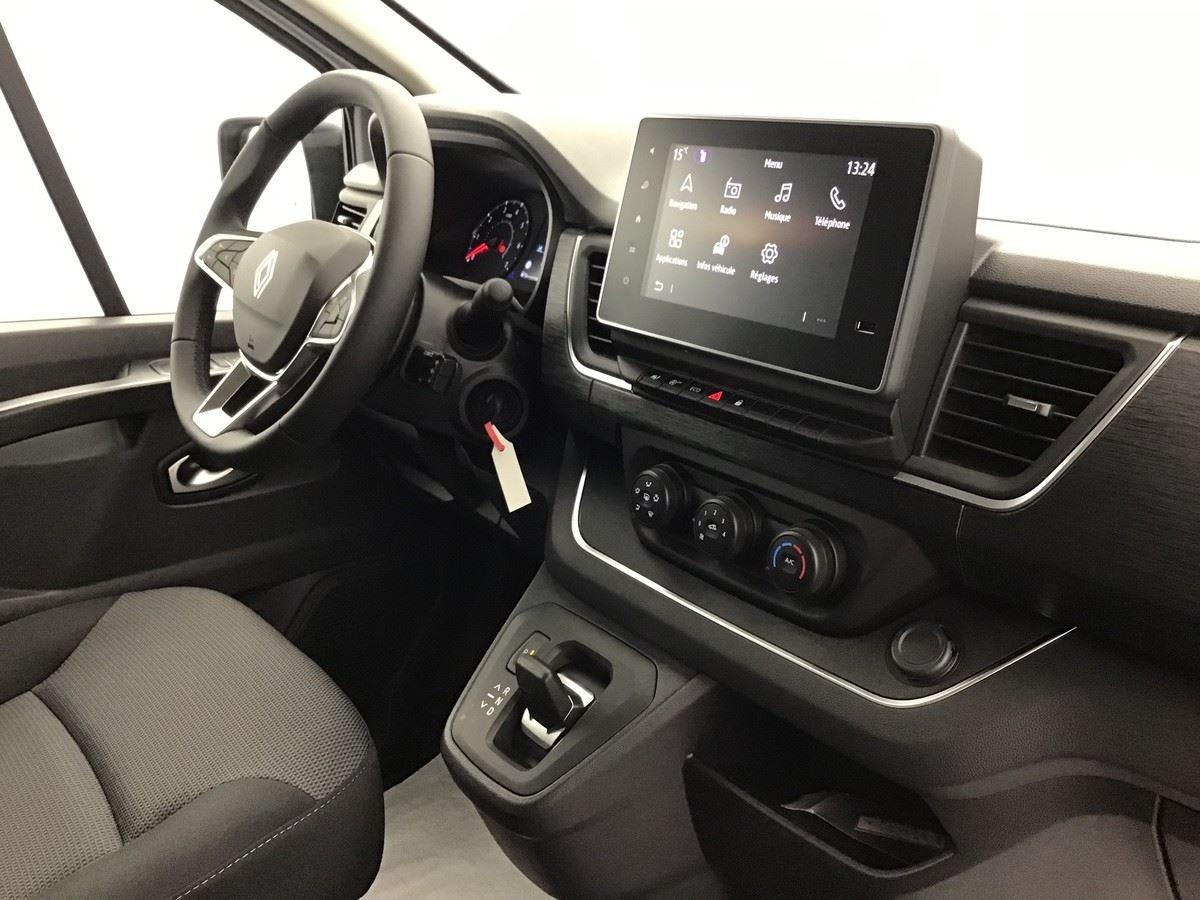 380932_p2 - RENAULT - TRAFIC - 2026 - photo 8