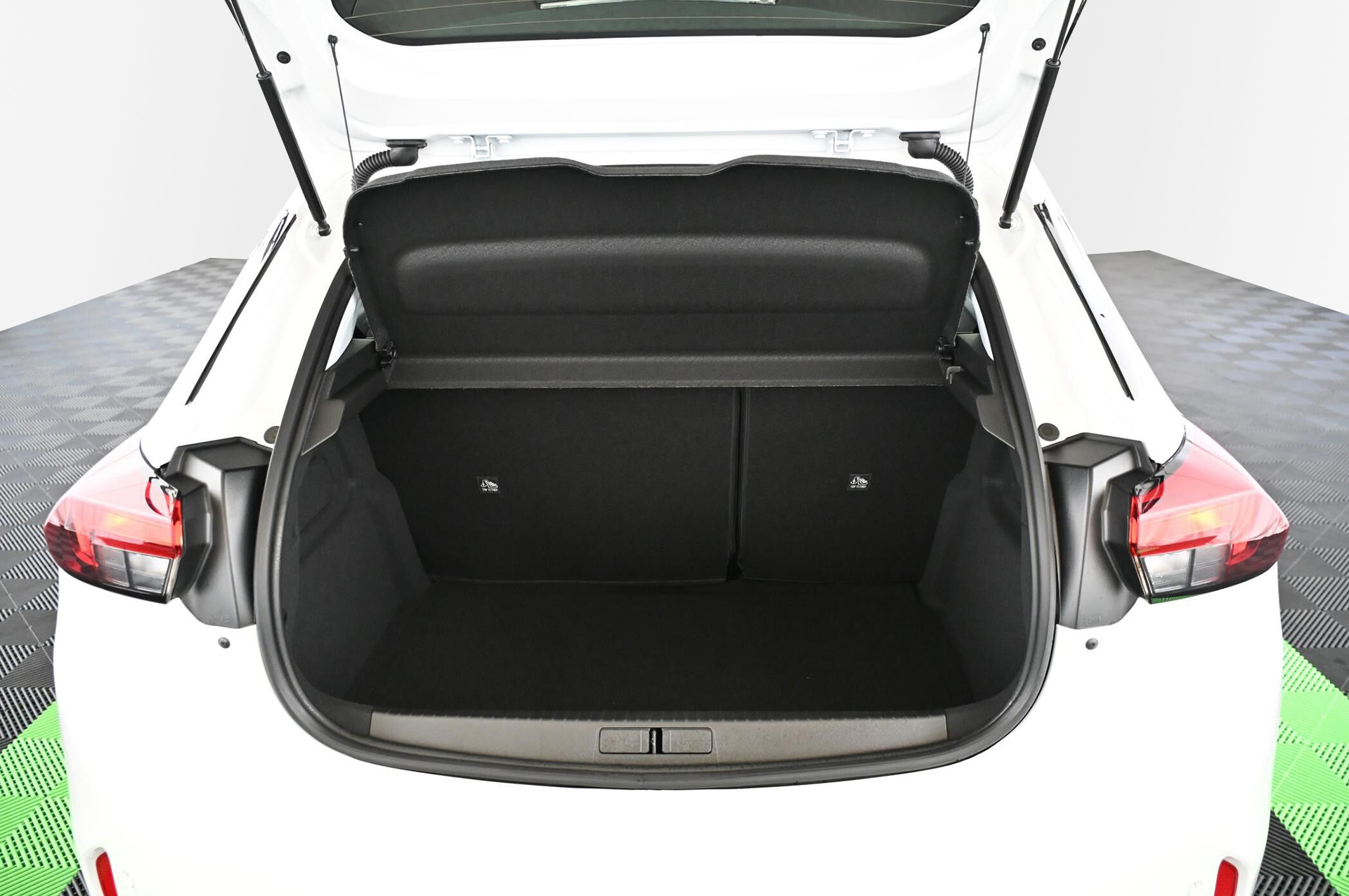 19044_p35 - OPEL - CORSA - 2023 - photo 35