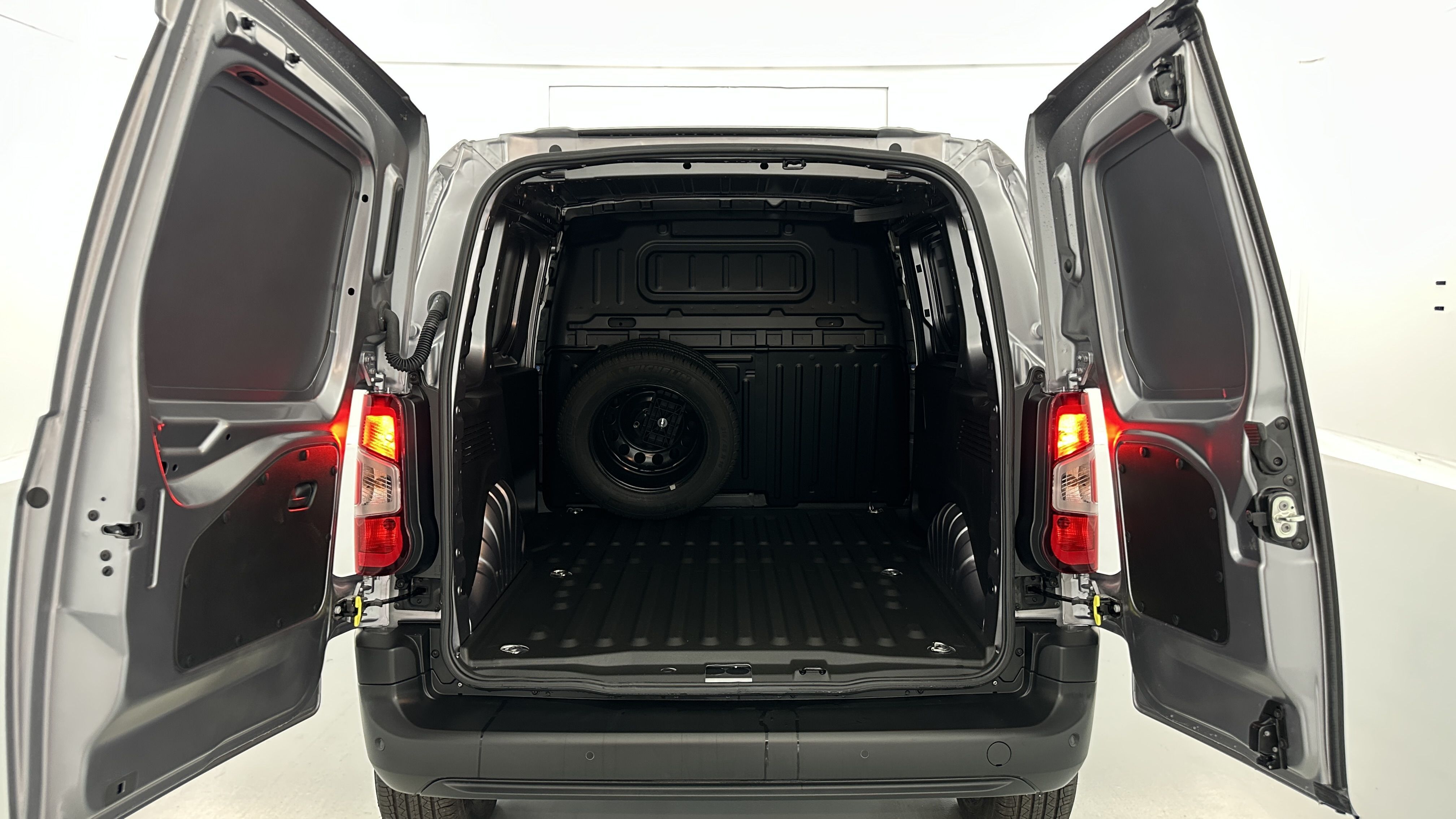 GLI00025555_p53 - DANGEL - PARTNER - 2025 - photo 9