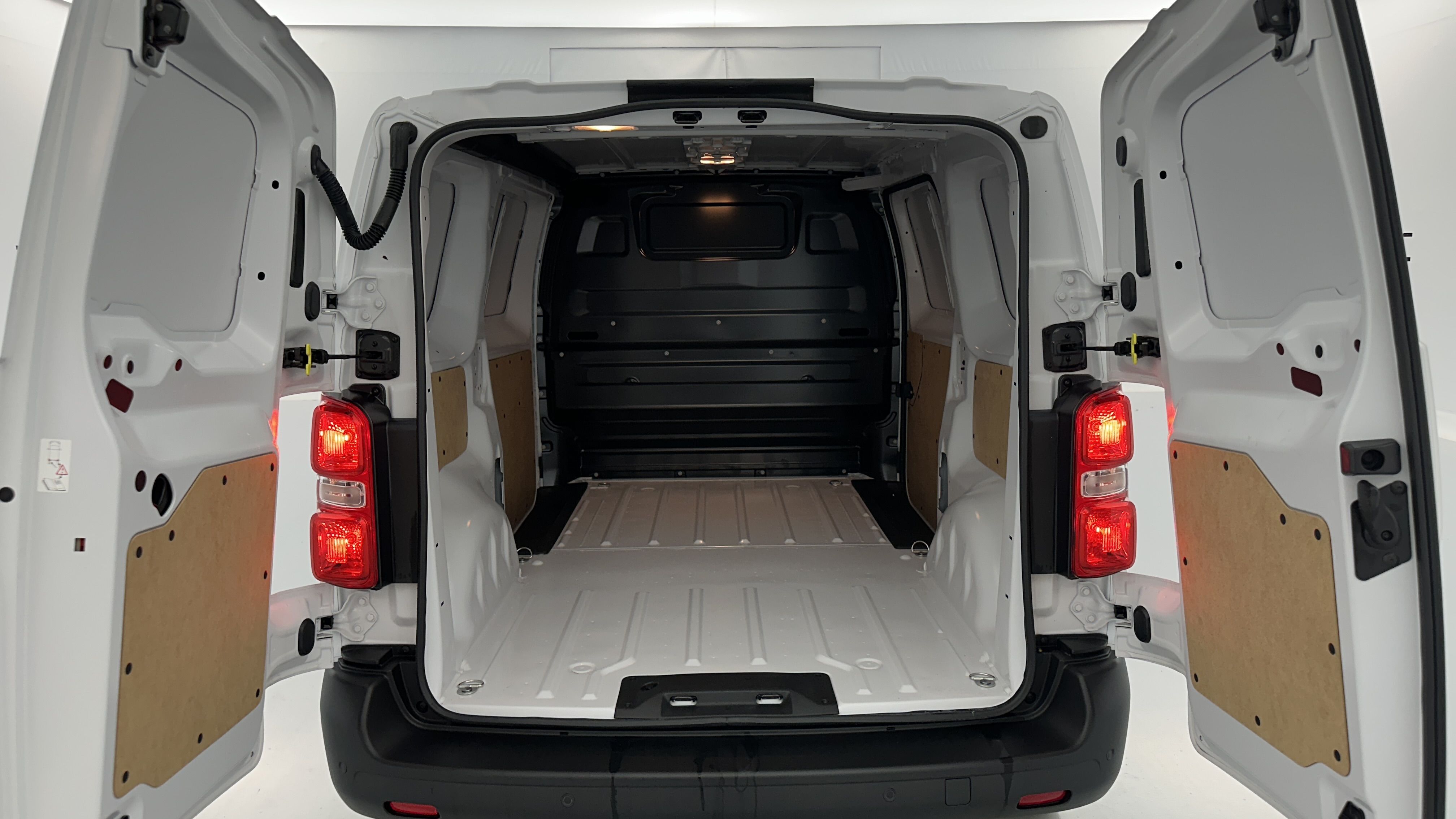 GLI00025331_p53 - OPEL - VIVARO - 2025 - photo 9