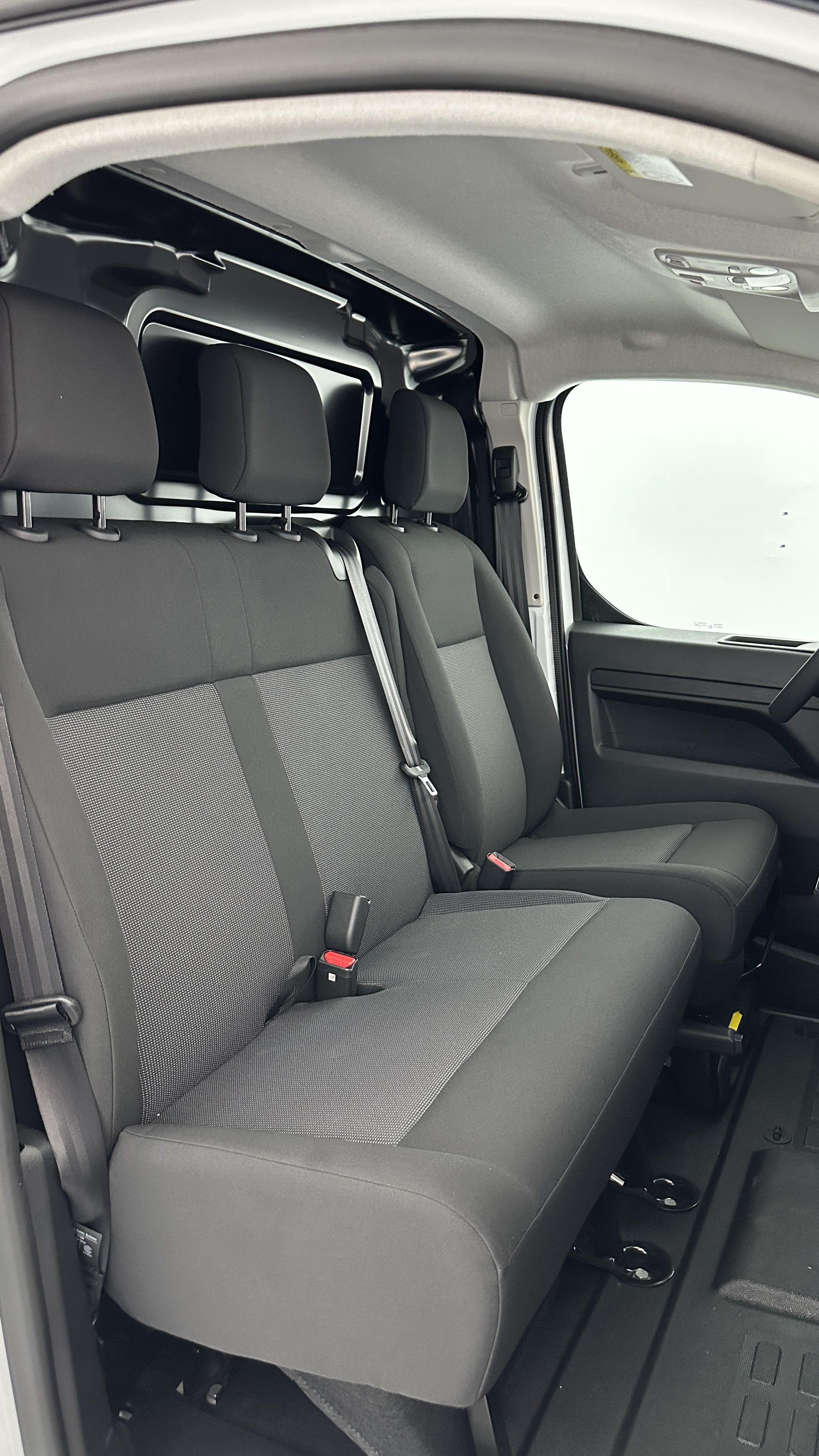 GLI00025331_p53 - OPEL - VIVARO - 2025 - photo 10