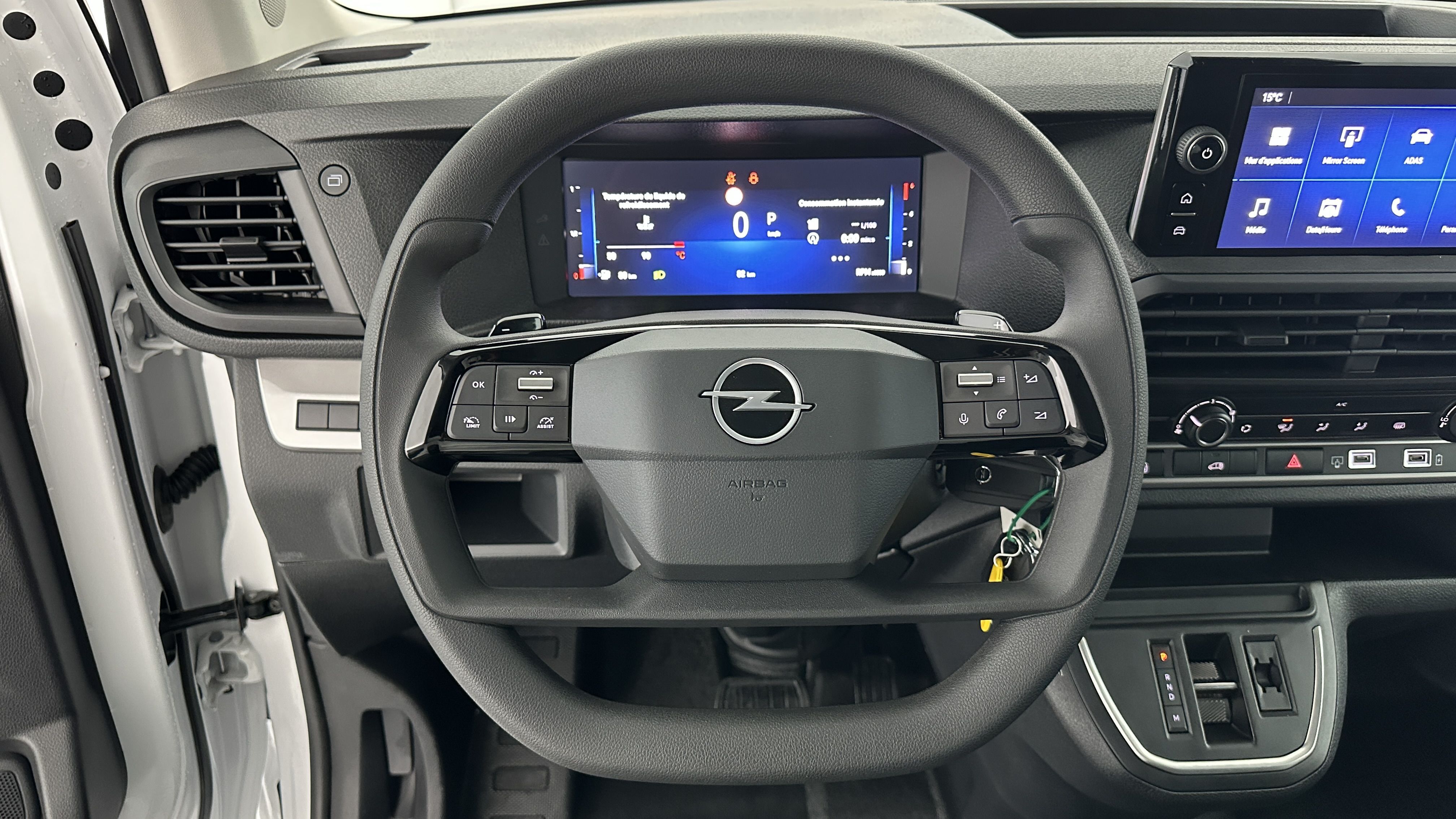 GLI00025331_p53 - OPEL - VIVARO - 2025 - photo 12