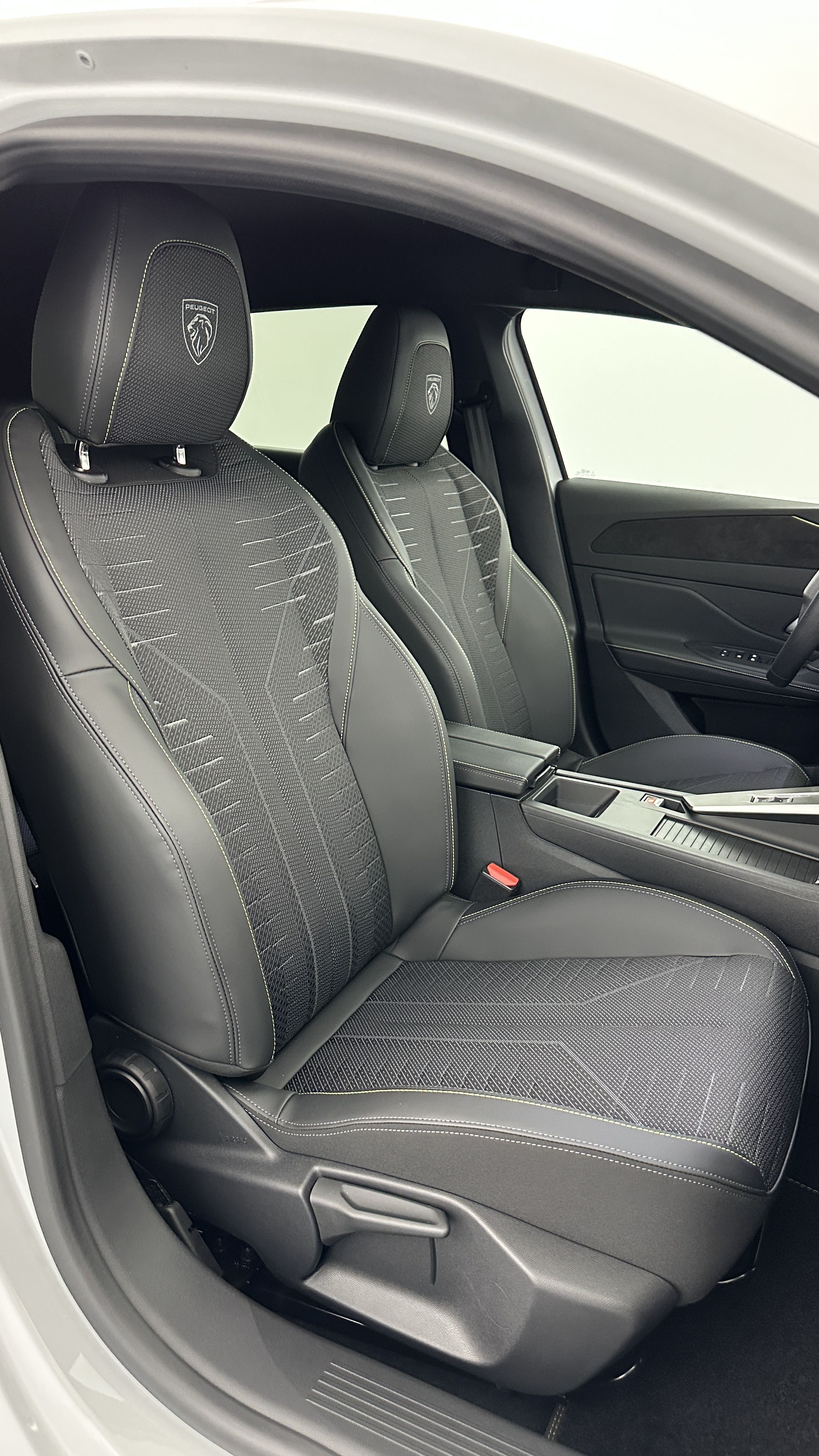 GLI00010348_p53 - PEUGEOT - 308 - 2026 - photo 18