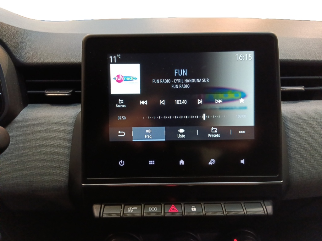 71348_p51 - RENAULT - CLIO - 2025 - photo 17