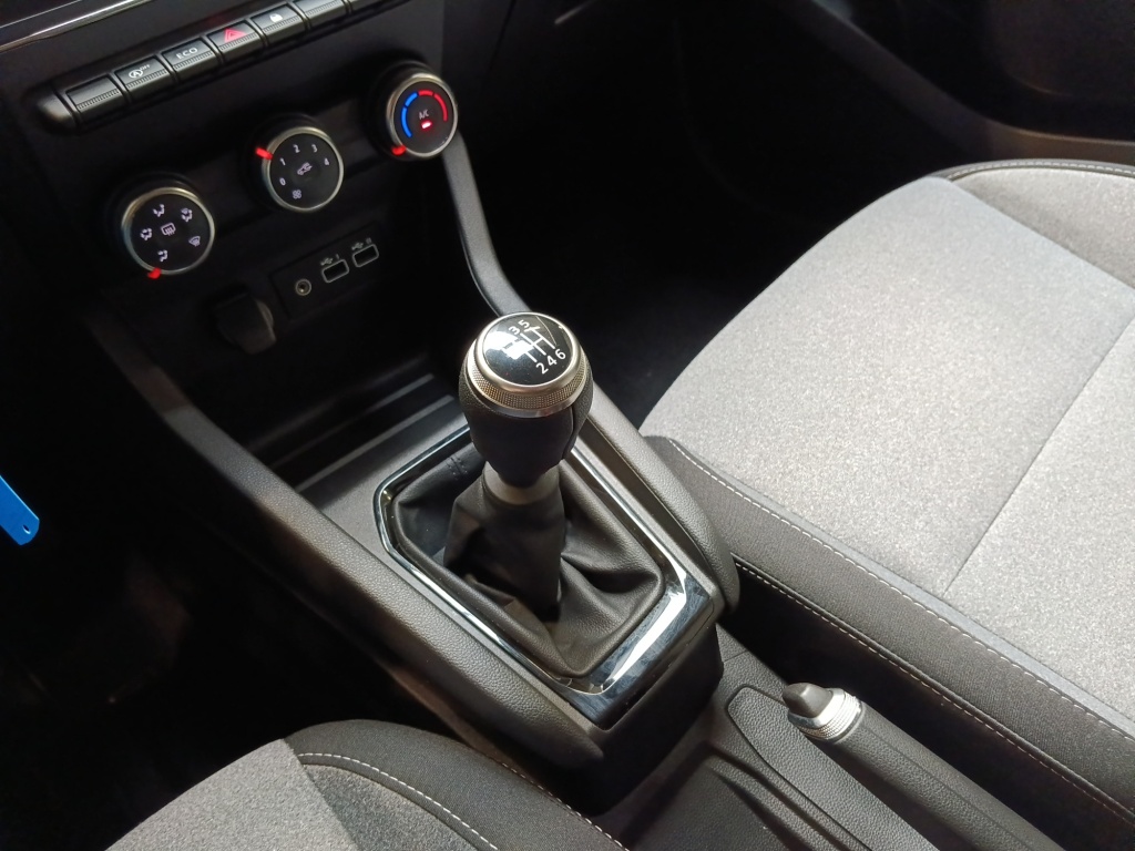 72436_p51 - RENAULT - CLIO - 2025 - photo 15