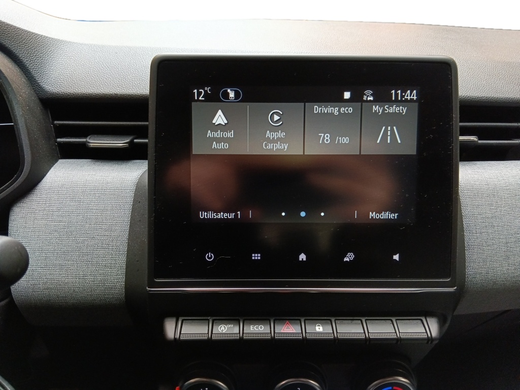 72453_p51 - RENAULT - CLIO - 2025 - photo 16