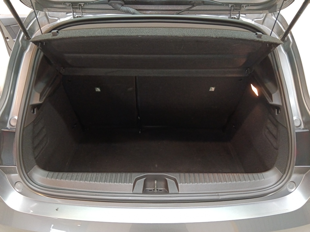 72453_p51 - RENAULT - CLIO - 2025 - photo 19