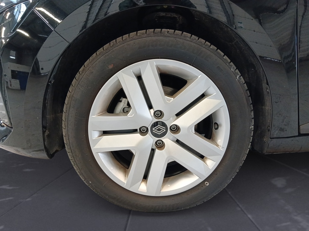 72455_p51 - RENAULT - CLIO - 2025 - photo 9