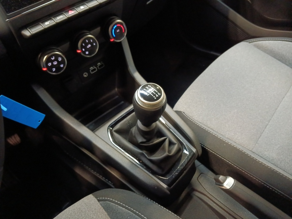 72462_p51 - RENAULT - CLIO - 2025 - photo 15