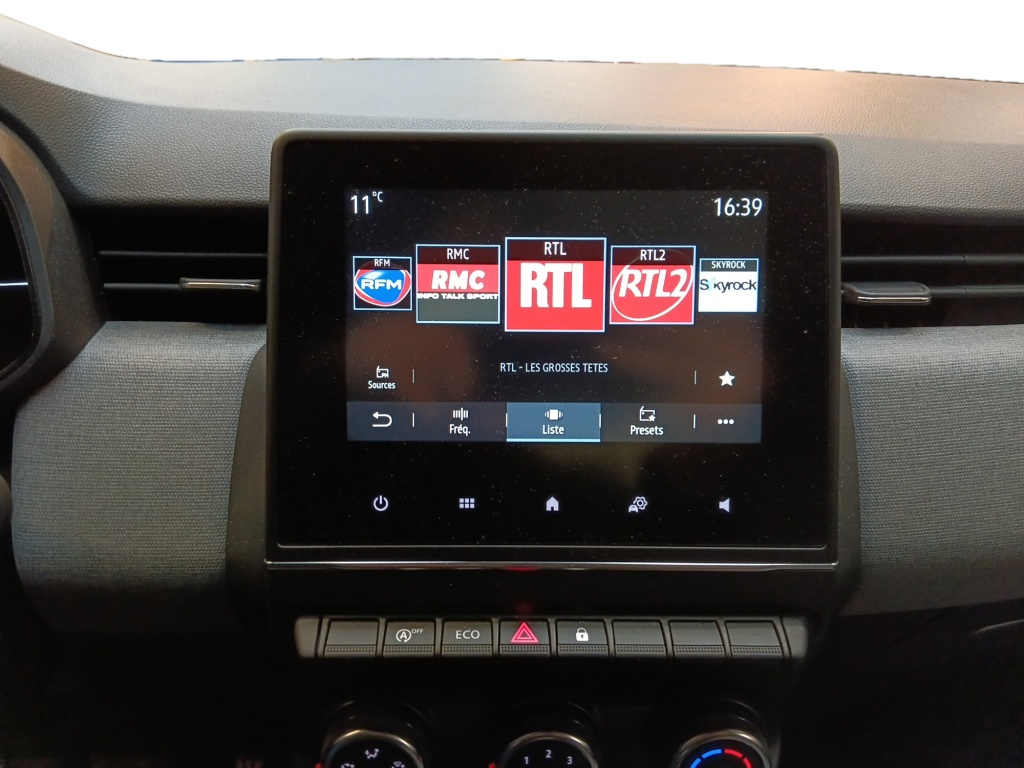 72462_p51 - RENAULT - CLIO - 2025 - photo 17