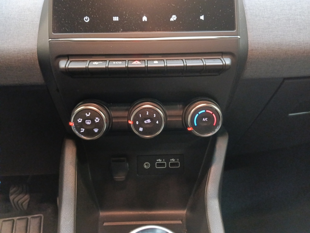 72462_p51 - RENAULT - CLIO - 2025 - photo 20