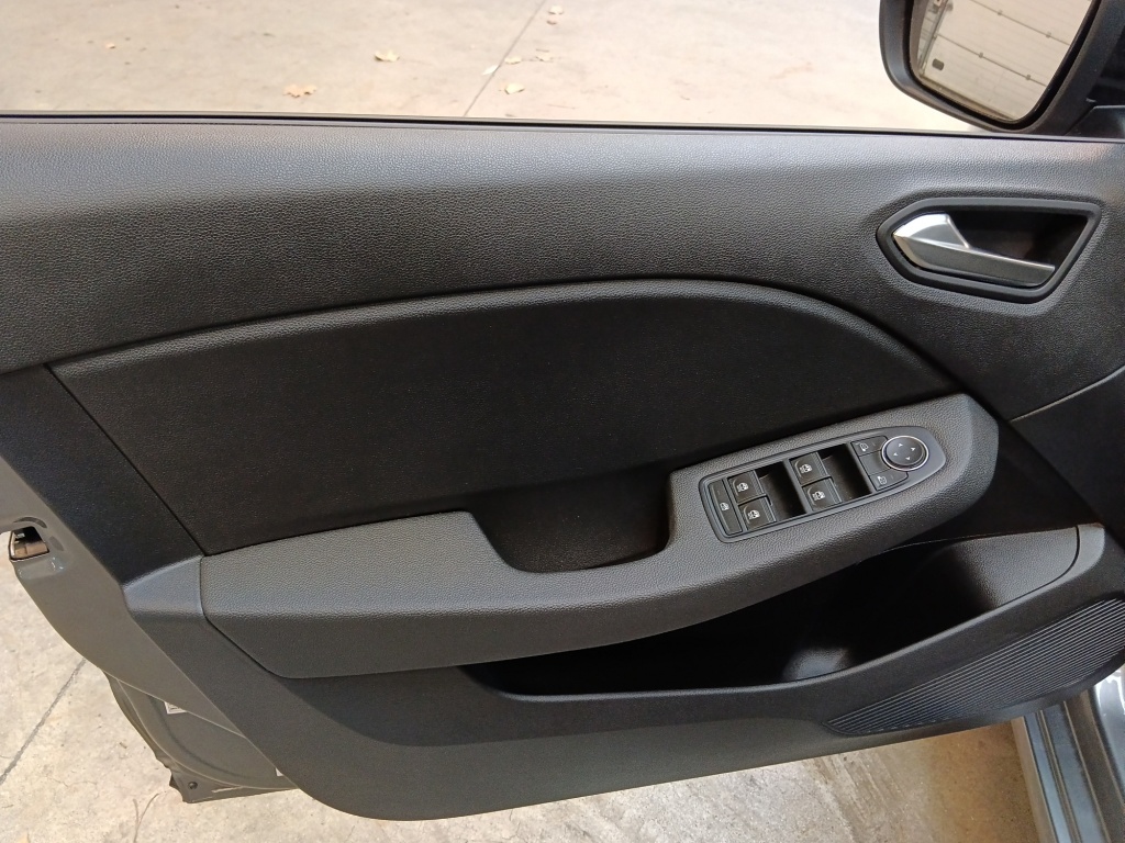 72465_p51 - RENAULT - CLIO - 2025 - photo 11