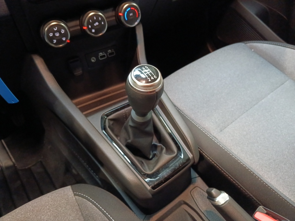 72465_p51 - RENAULT - CLIO - 2025 - photo 15