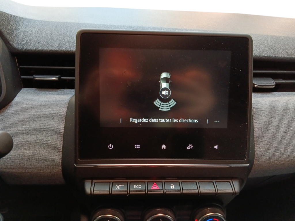 72465_p51 - RENAULT - CLIO - 2025 - photo 18