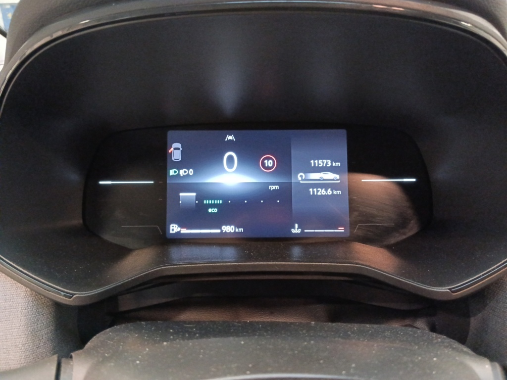 72523_p51 - RENAULT - CLIO - 2025 - photo 14