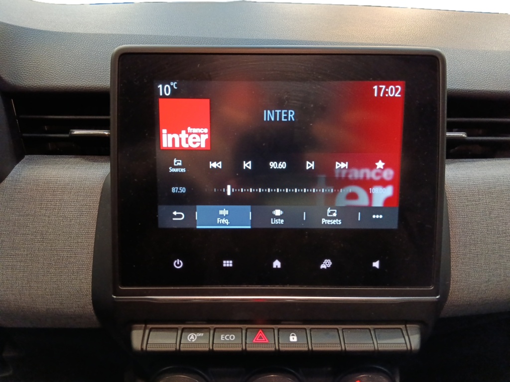 72523_p51 - RENAULT - CLIO - 2025 - photo 17