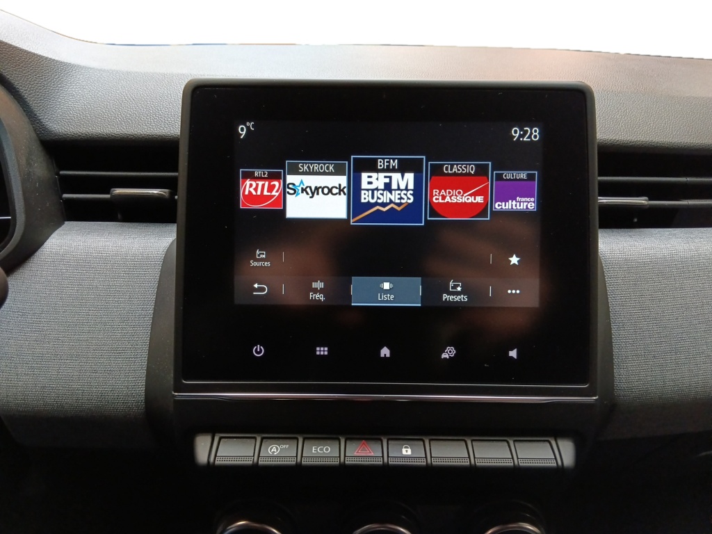 72553_p51 - RENAULT - CLIO - 2025 - photo 17