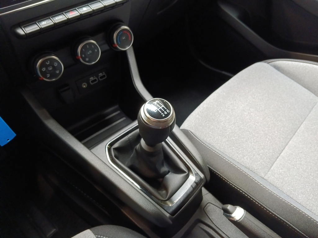 72564_p51 - RENAULT - CLIO - 2025 - photo 15