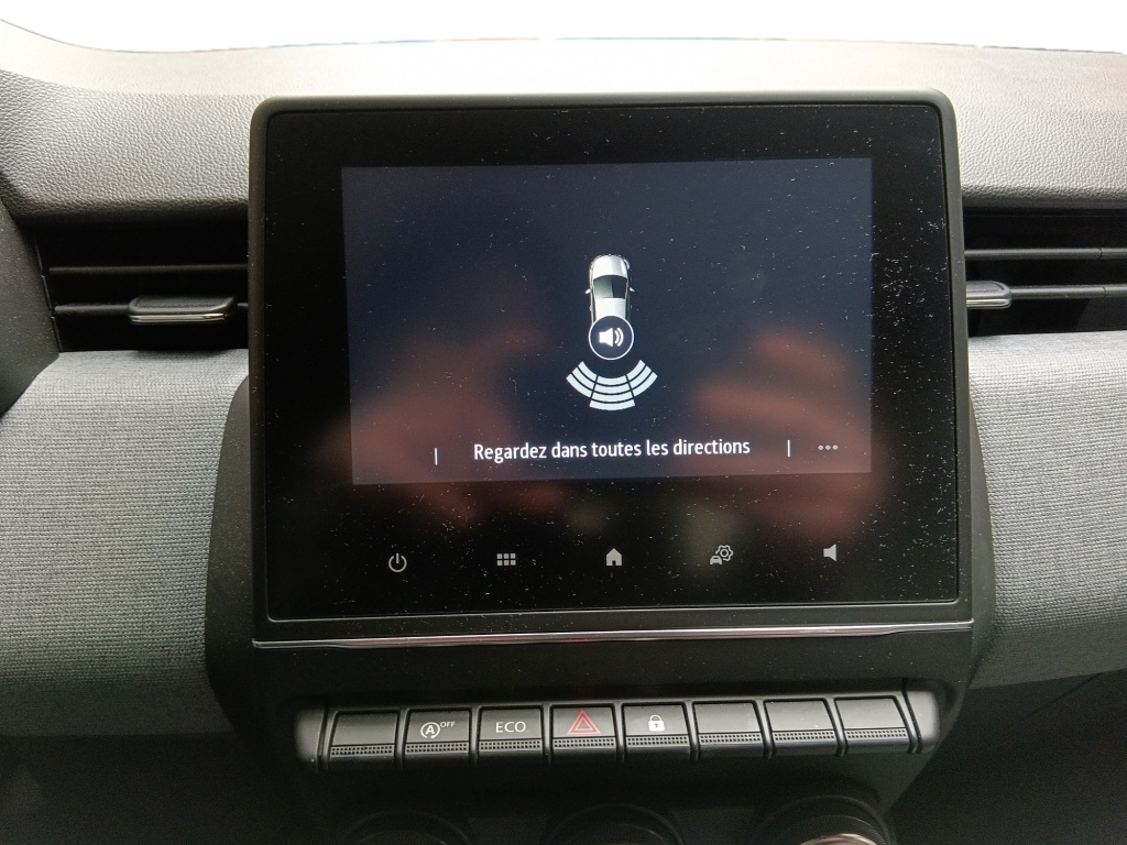 72564_p51 - RENAULT - CLIO - 2025 - photo 18