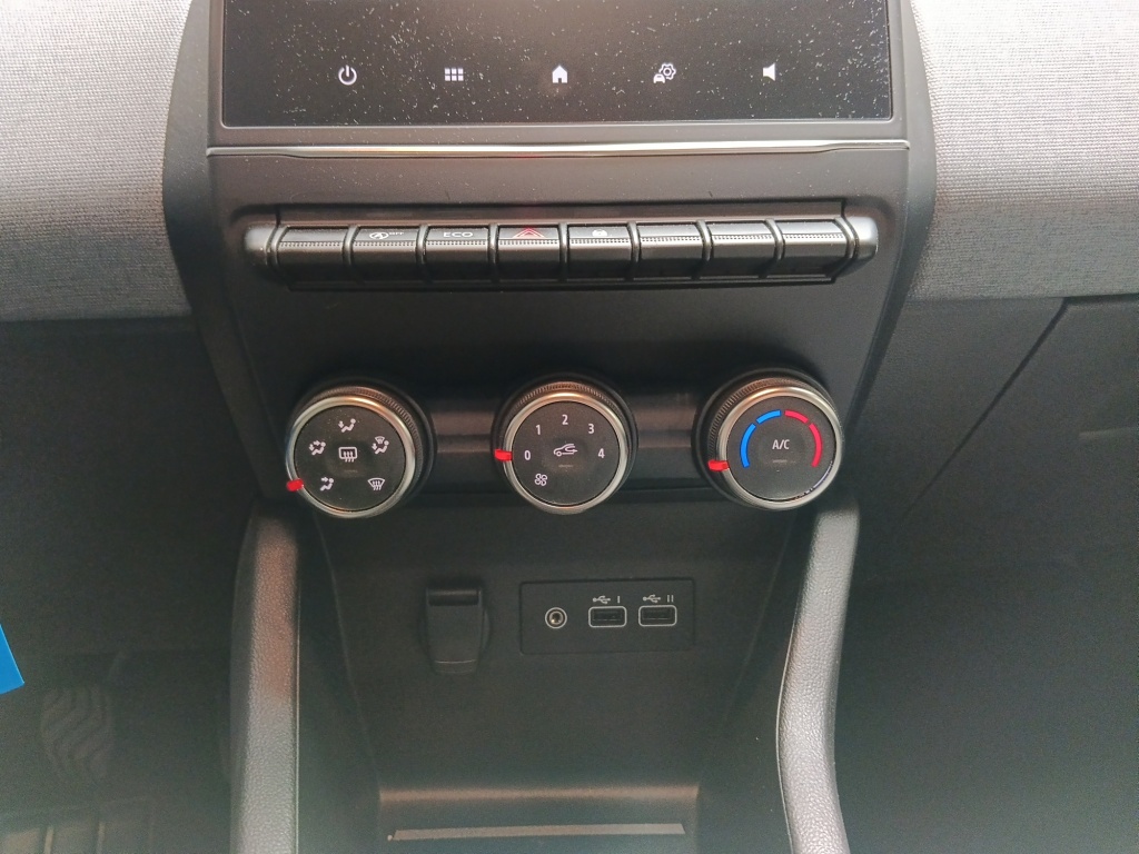 72564_p51 - RENAULT - CLIO - 2025 - photo 20