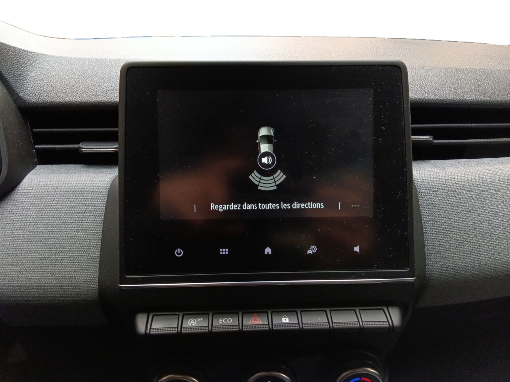 72565_p51 - RENAULT - CLIO - 2025 - photo 18