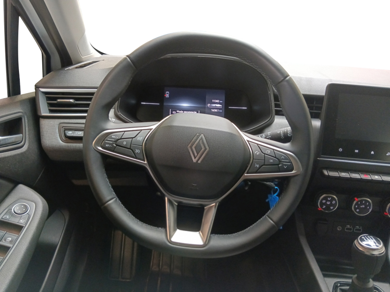 72567_p51 - RENAULT - CLIO - 2025 - photo 13